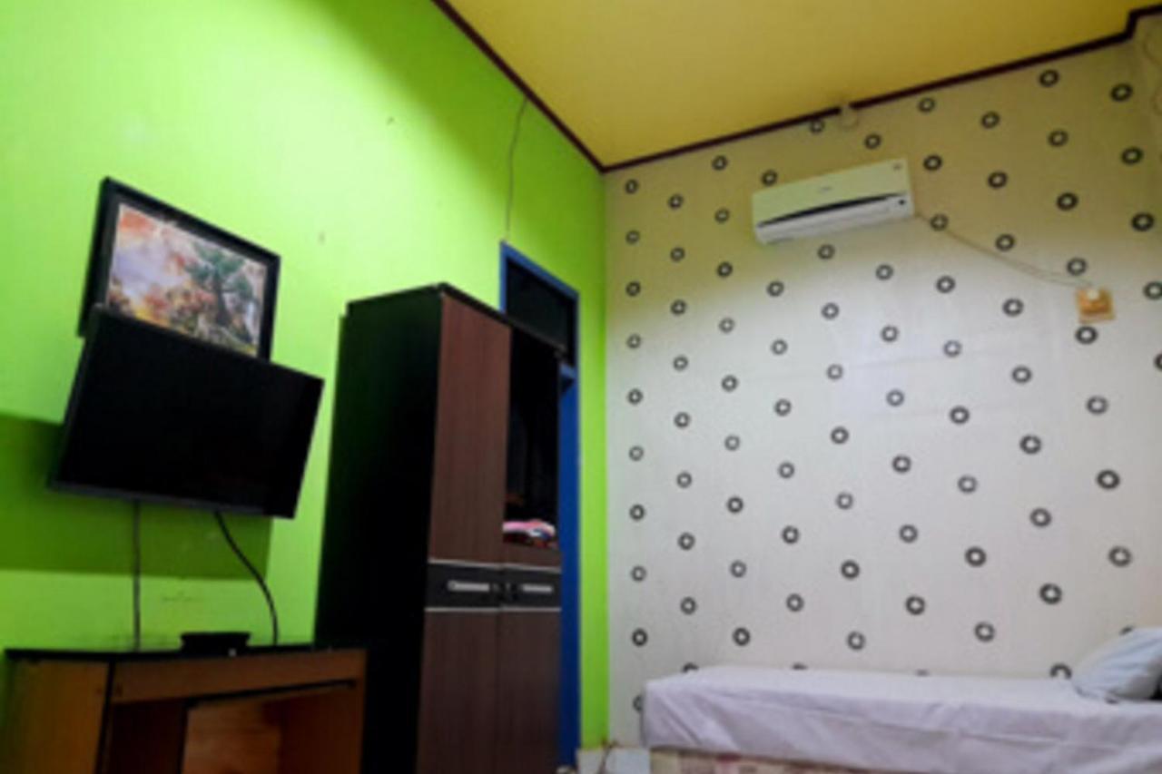 Hotel Rosichan Bau Bau Mitra Reddoorz Baubau Экстерьер фото
