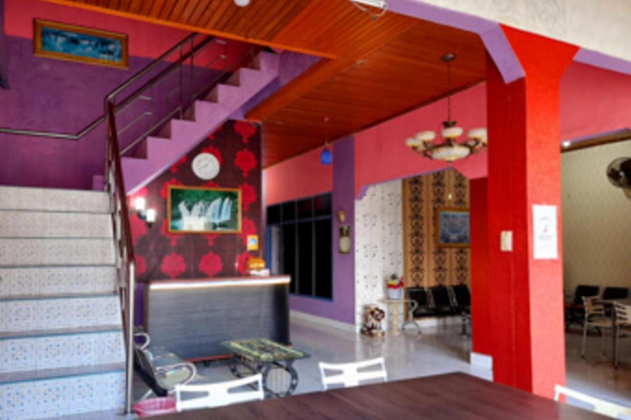 Hotel Rosichan Bau Bau Mitra Reddoorz Baubau Экстерьер фото