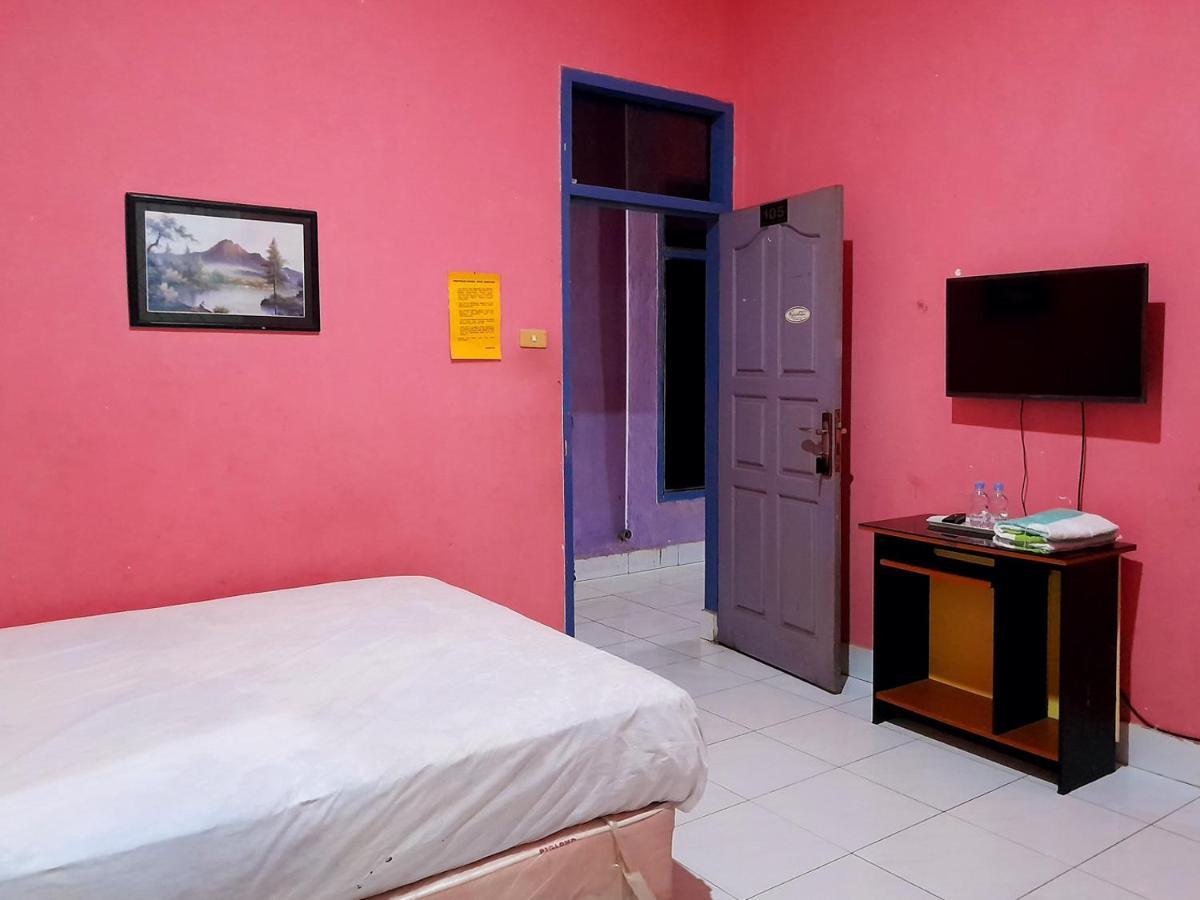 Hotel Rosichan Bau Bau Mitra Reddoorz Baubau Экстерьер фото