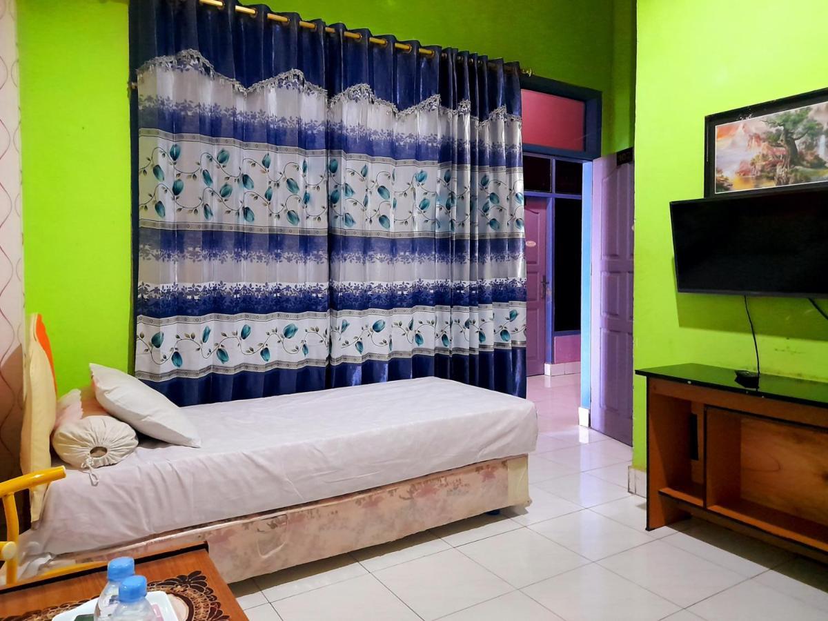Hotel Rosichan Bau Bau Mitra Reddoorz Baubau Экстерьер фото